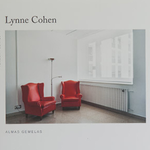 Lynne Cohen, "Almas Gemelas"