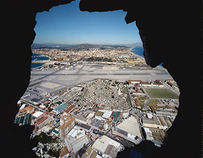 Gibraltar 02, 2009. Gibraltar. España. Reino Unido. Europa. Prolaser lambda sobre papel fuji film