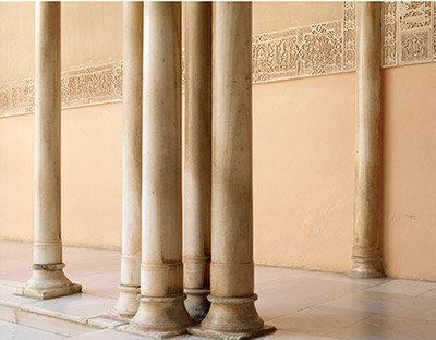 Patio de los Leones, 2005. La Alhambra. Granada. Andalucía. España. Europa. Fotografía a color adherida a metacrilato mediante silicona y marco de madera